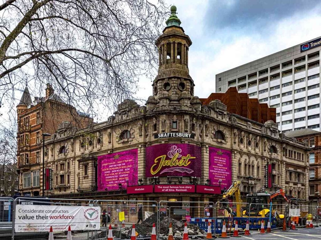 Teatro Shaftesbury, próximo ao Covent Garden